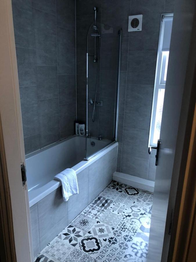 بلفاست Beautiful Historic 1870 Home Fully Renovated & Modernised المظهر الخارجي الصورة